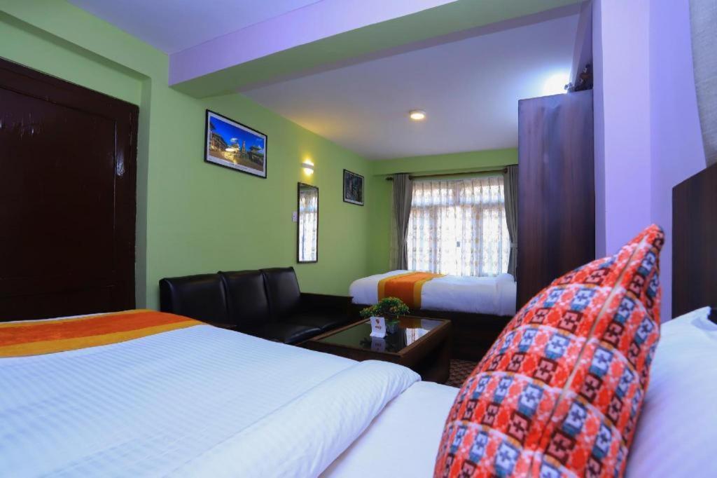 Oyo 492 Hotel Yeti Home Kathmandu Exterior photo