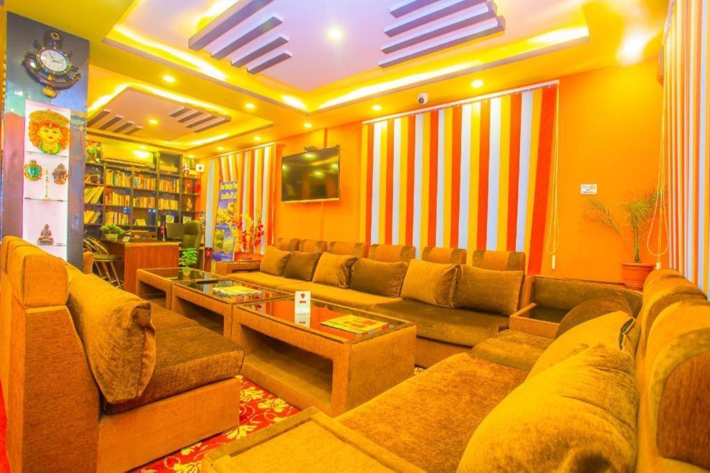 Oyo 492 Hotel Yeti Home Kathmandu Exterior photo