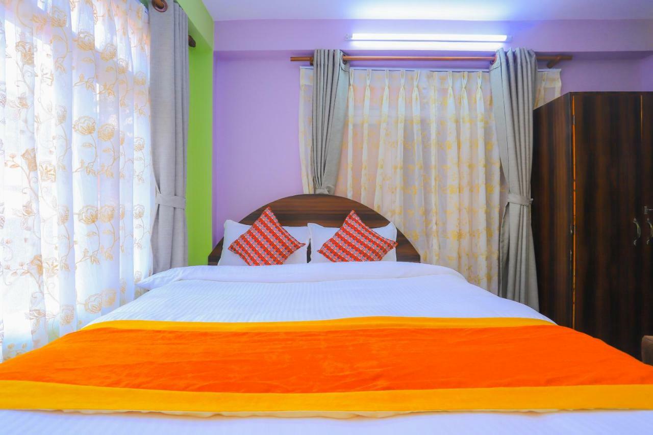 Oyo 492 Hotel Yeti Home Kathmandu Exterior photo