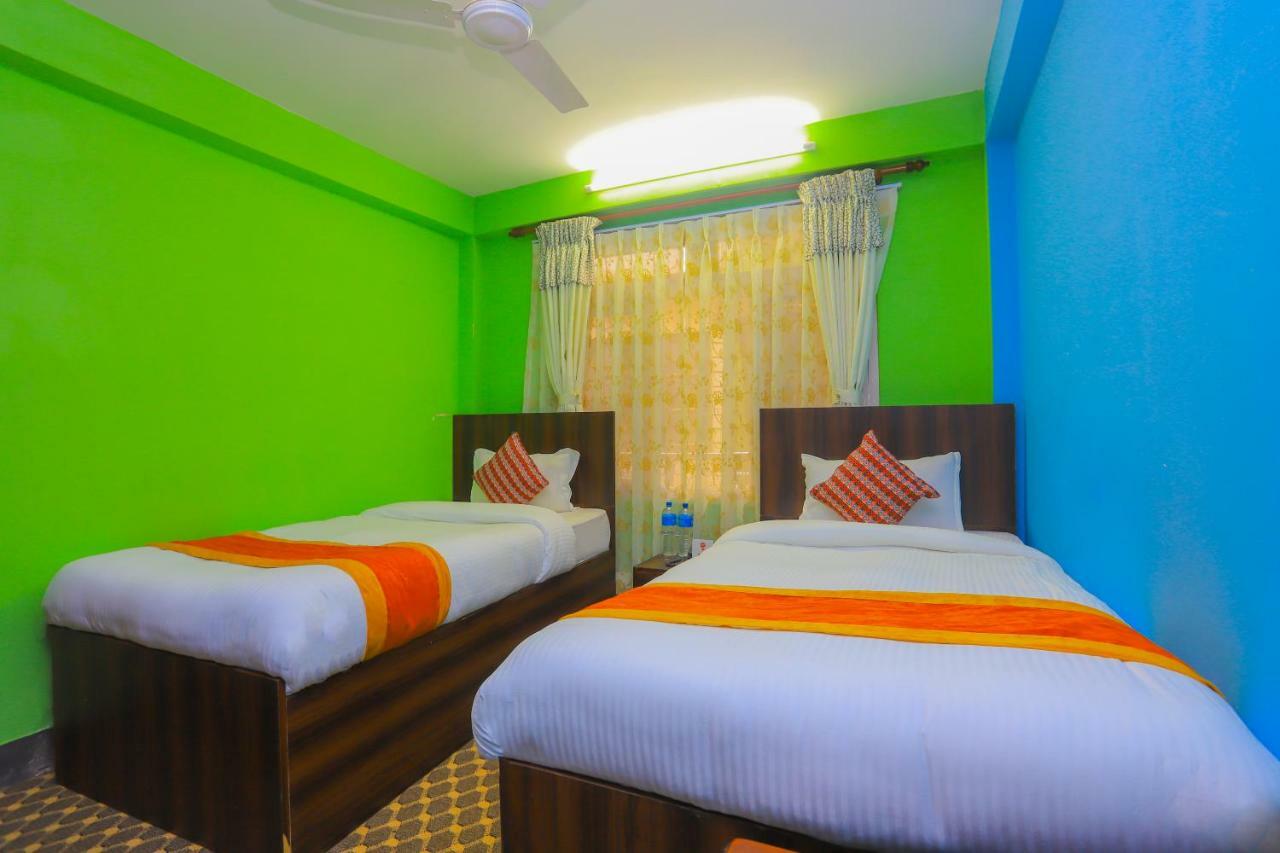 Oyo 492 Hotel Yeti Home Kathmandu Exterior photo